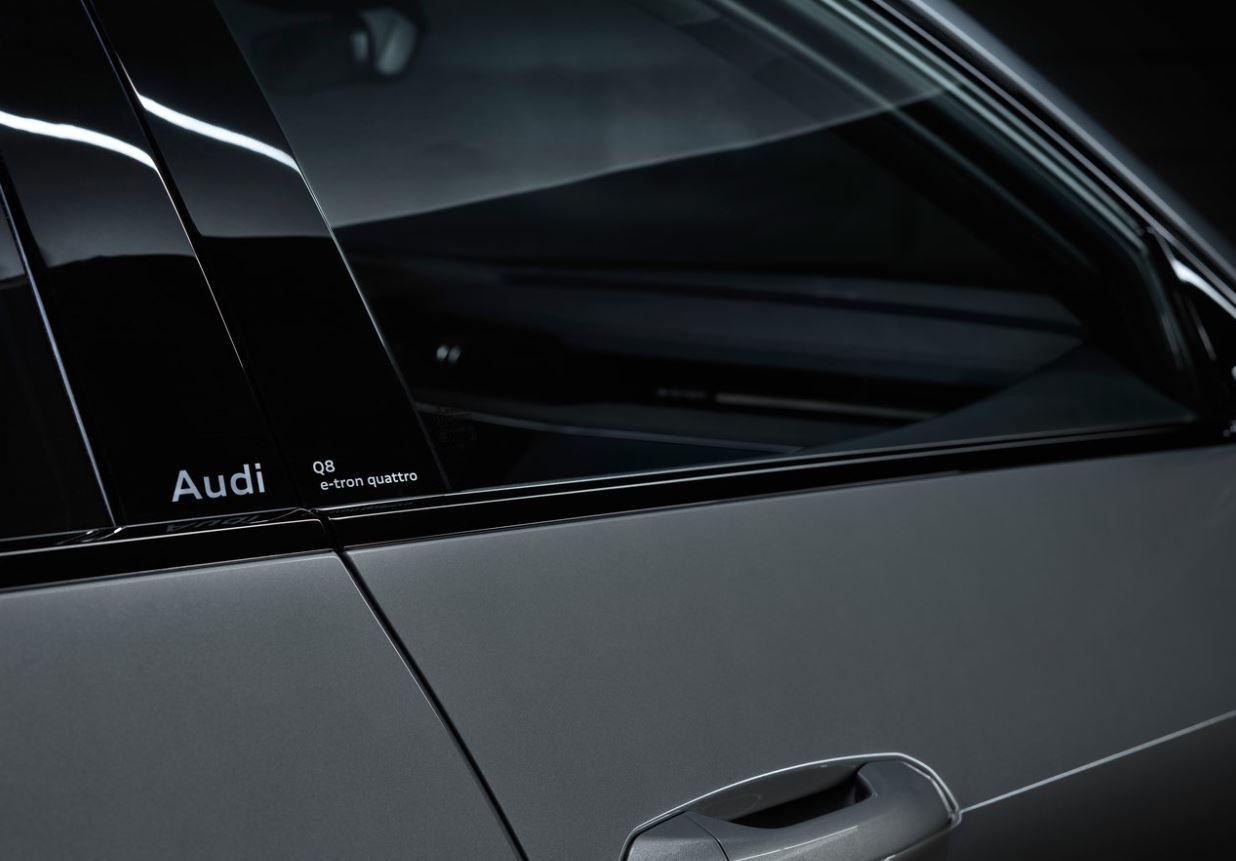 Audi Yazısı B Sütununa eklendi