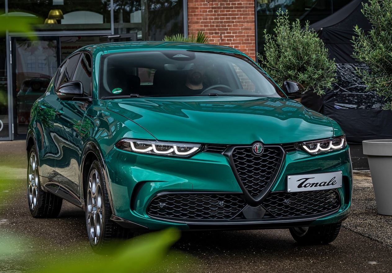 2024 Alfa Romeo Tonale SUV 1.6 Diesel (130 HP) TI DCT Özellikleri - arabavs.com