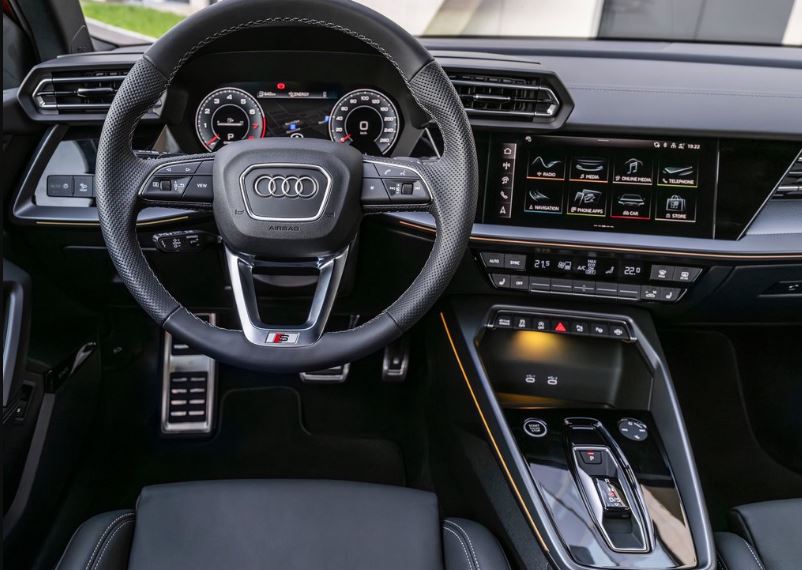 2024 Audi Yeni A3 Sedan Sedan 1.5 TFSI (150 HP) S Line S-Tronic Özellikleri - arabavs.com