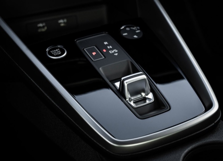 2026 Audi A3 Sedan Sedan 1.5 TFSI (150 HP) S Line S-Tronic Özellikleri - arabavs.com