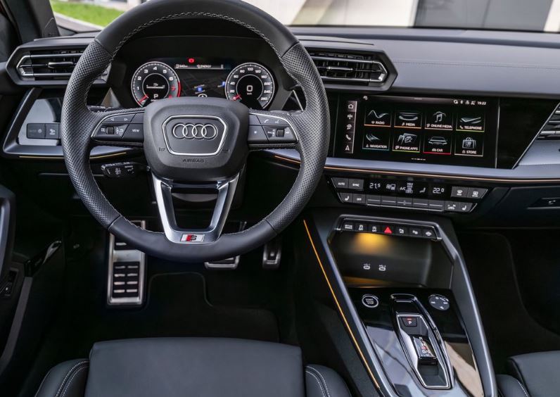 2024 Audi Yeni A3 Sedan Sedan 1.5 TFSI (150 HP) S Line S-Tronic Özellikleri - arabavs.com