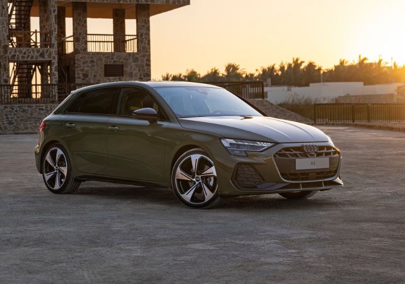 2024 Audi Yeni A3 Hatchback 5 Kapı 1.5 TFSI (150 HP) Allstreet S-Tronic Özellikleri - arabavs.com