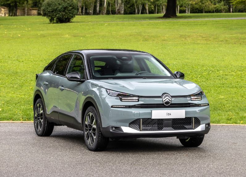 2025 Citroen C4 SUV 1.2 MHEV (136 HP) Max DCS6 Özellikleri - arabavs.com