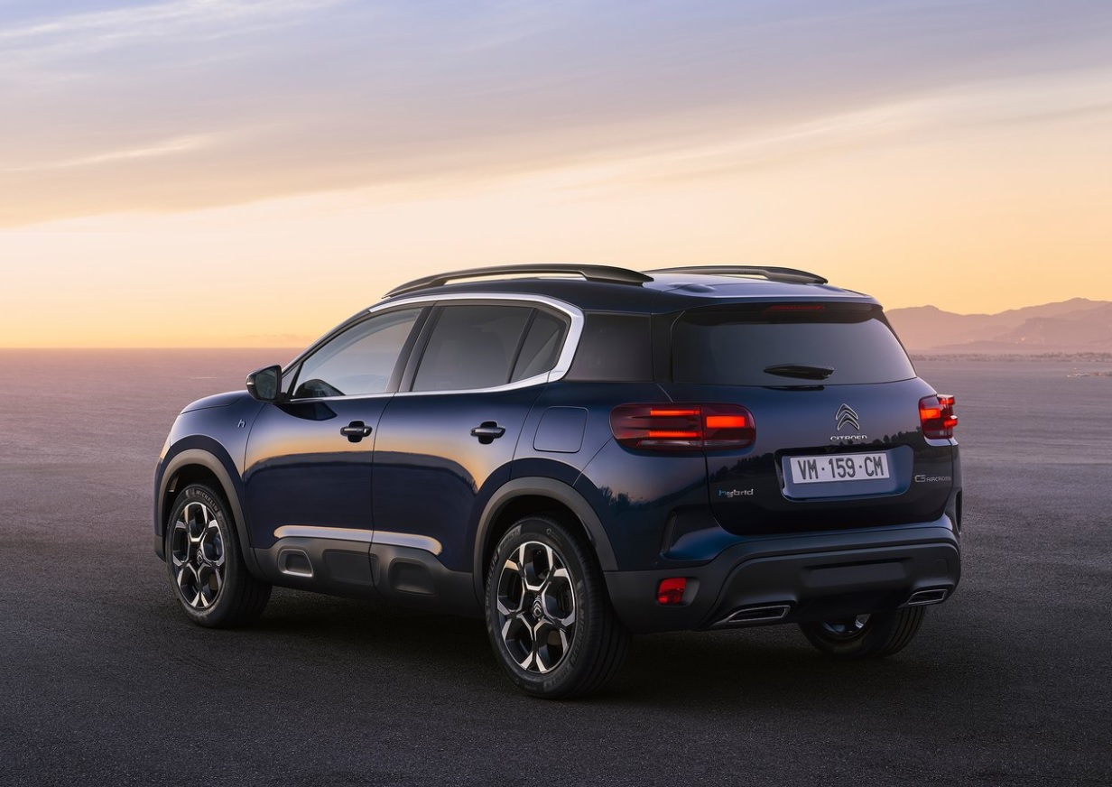 2025 Citroen C5 Aircross SUV 1.2 Hybrid (145 HP) Max eDCS6 Özellikleri - arabavs.com
