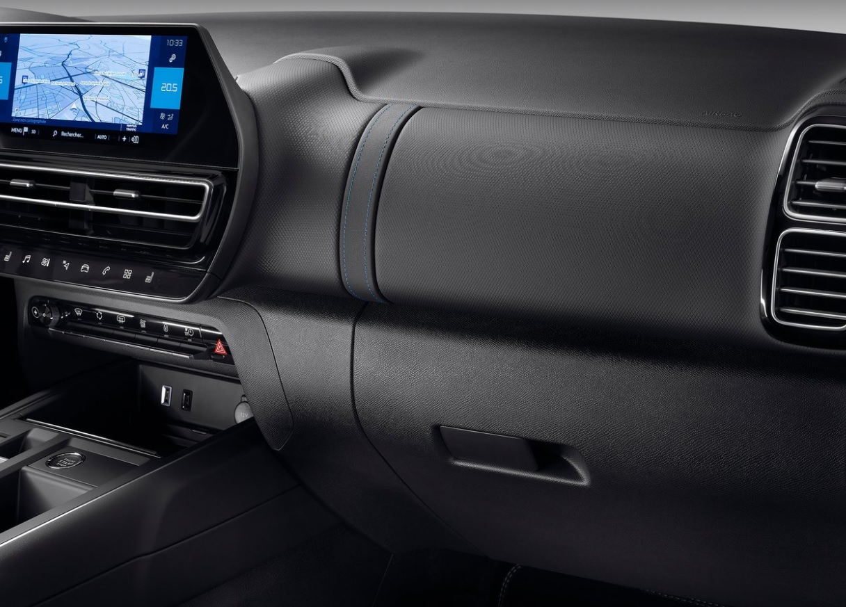 2025 Citroen C5 Aircross SUV 1.2 Hybrid (145 HP) Max eDCS6 Özellikleri - arabavs.com