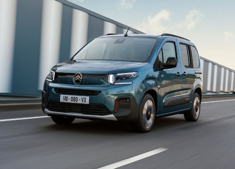 2025 Citroen Berlingo Mpv 1.5 BlueHDi (130 HP) Plus EAT Özellikleri - arabavs.com