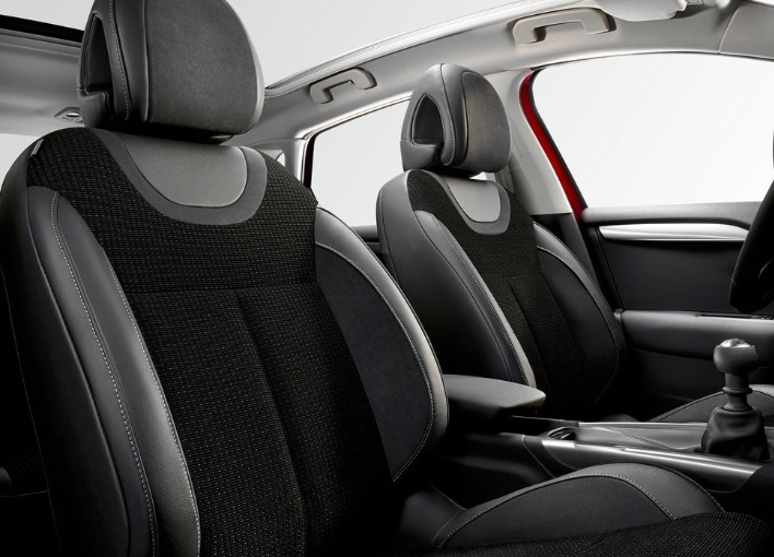 2017 Citroen C4 Hatchback 5 Kapı 1.6 BlueHDI (120 HP) Confort EAT6 Özellikleri - arabavs.com