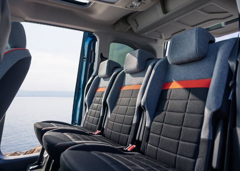 2026 Citroen Berlingo Mpv 1.5 BlueHDi (130 HP) Max EAT Özellikleri - arabavs.com