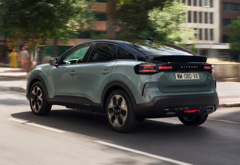 2026 Citroen C4 SUV 1.2 MHEV (136 HP) Max DCS6 Özellikleri - arabavs.com