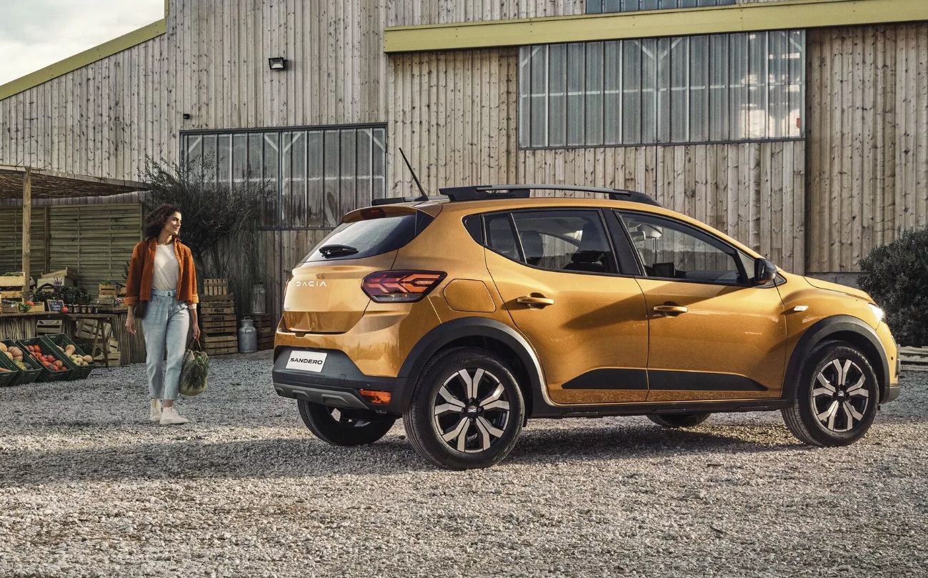 2026 Dacia Sandero Stepway Hatchback 5 Kapı 1.0 Turbo (90 HP) Essential Manuel Özellikleri - arabavs.com