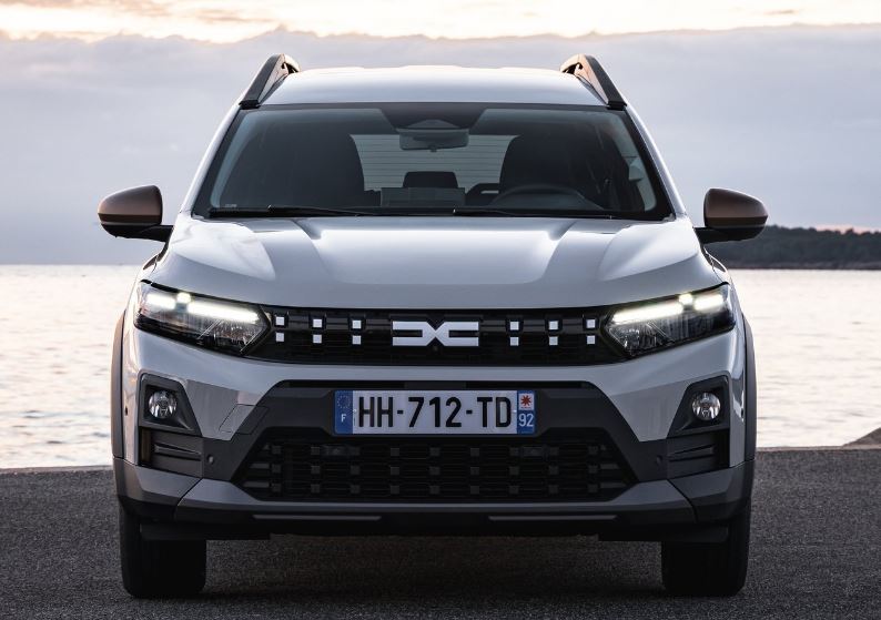 2026 Dacia Jogger SUV 1.0 Eco G (120 HP) Extreme AT Özellikleri - arabavs.com