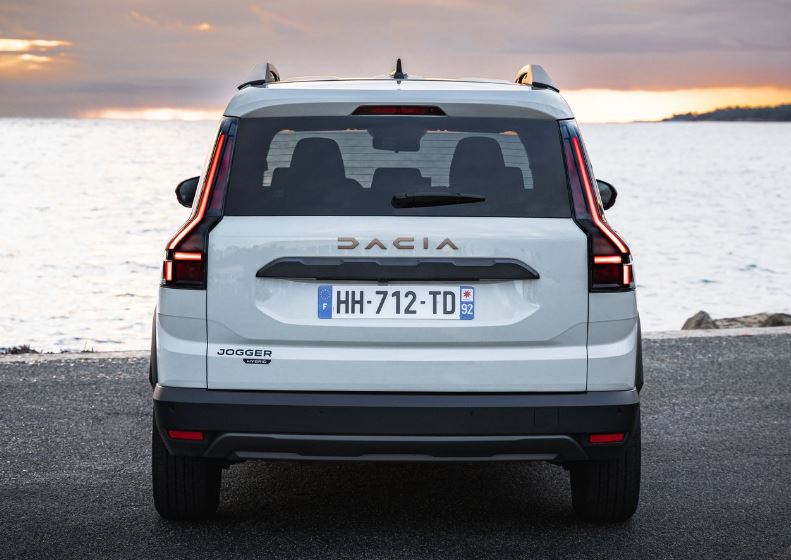 2026 Dacia Jogger SUV 1.0 Eco G (120 HP) Extreme AT Özellikleri - arabavs.com