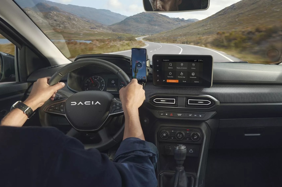 2023 Dacia Jogger 1.0 TCe Expression Karşılaştırması