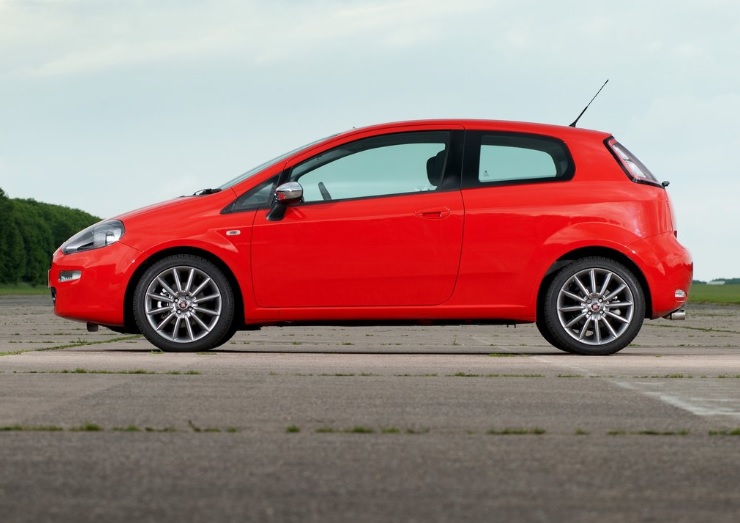2015 Fiat Punto Hatchback 5 Kapı 1.4 (77 HP) Urban Manuel Özellikleri - arabavs.com