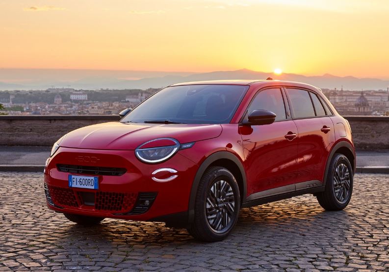 2025 Fiat 600 SUV 1.2 Hibrit (136 HP) Urban eDCT Özellikleri - arabavs.com