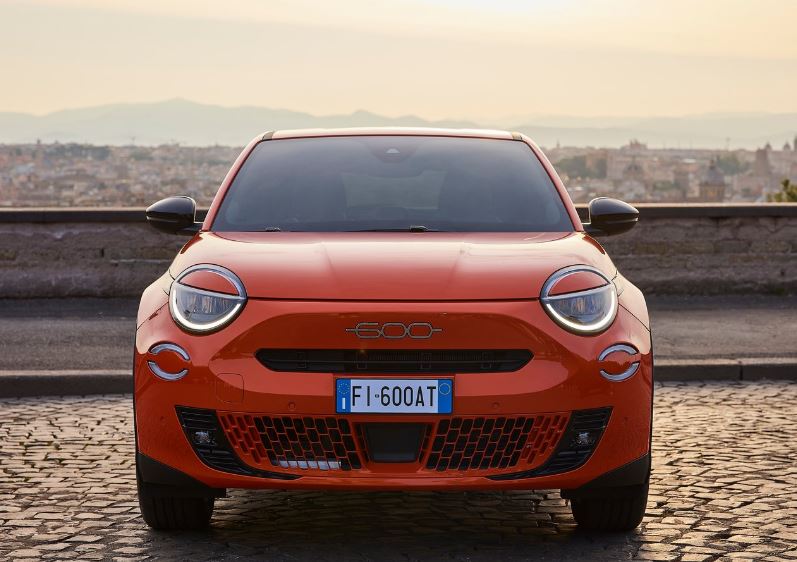 2025 Fiat 600 SUV 1.2 Hibrit (136 HP) Urban eDCT Özellikleri - arabavs.com
