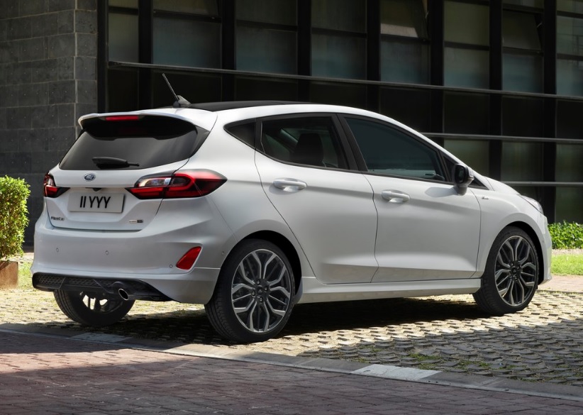 2023 Ford Fiesta 1.0 mHEV Titanium Karşılaştırması