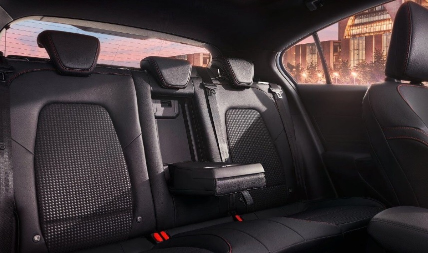2018 Ford Yeni Focus Sedan 1.5 (123 HP) Trend X Otomatik Özellikleri - arabavs.com