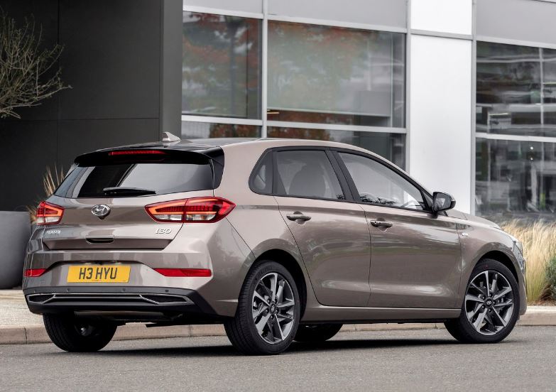 2026 Hyundai i30 Hatchback 5 Kapı 1.6 TGDI (150 HP) Comfort DCT Özellikleri - arabavs.com