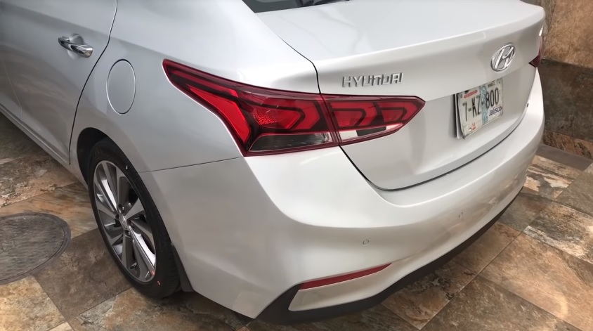 2018 Hyundai Accent Blue Sedan 1.4 (100 HP) Mode Plus Manuel Özellikleri - arabavs.com