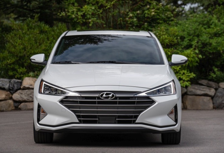 2019 Hyundai Yeni Elantra Sedan 1.6 MPI (127 HP) Style AT Özellikleri - arabavs.com