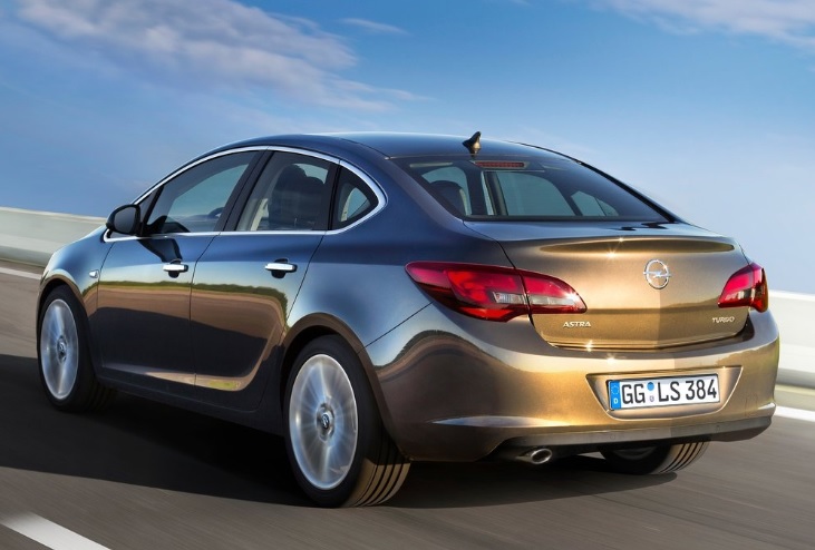 2016 Opel Astra Sedan Sedan 1.4 (140 HP) Sport Manuel Özellikleri - arabavs.com