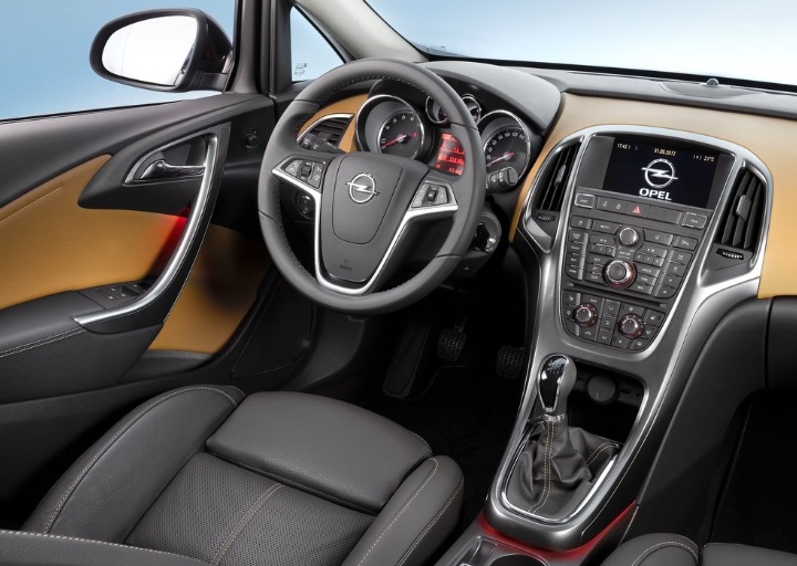 2016 Opel Astra Sedan Sedan 1.4 (140 HP) Sport AT Özellikleri - arabavs.com
