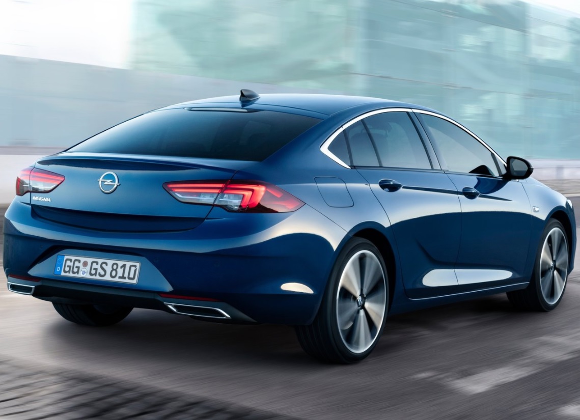 2022 Opel Insignia 1.5 Dizel Elegance Karşılaştırması