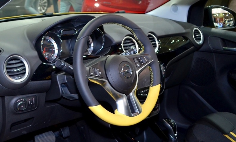 2016 Opel Adam Hatchback 3 Kapı 1.0 (115 HP) Glam Manuel Özellikleri - arabavs.com
