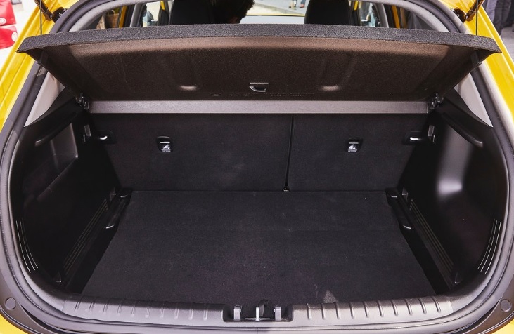 2020 Kia Stonic SUV 1.4 (100 HP) Elegance AT Özellikleri - arabavs.com