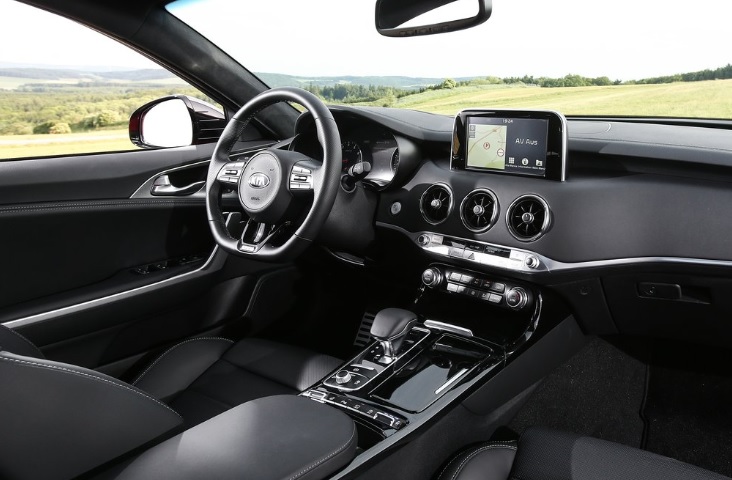 2018 Kia Stinger Sedan 2.0 (244 HP) GT-Line S AT Özellikleri - arabavs.com