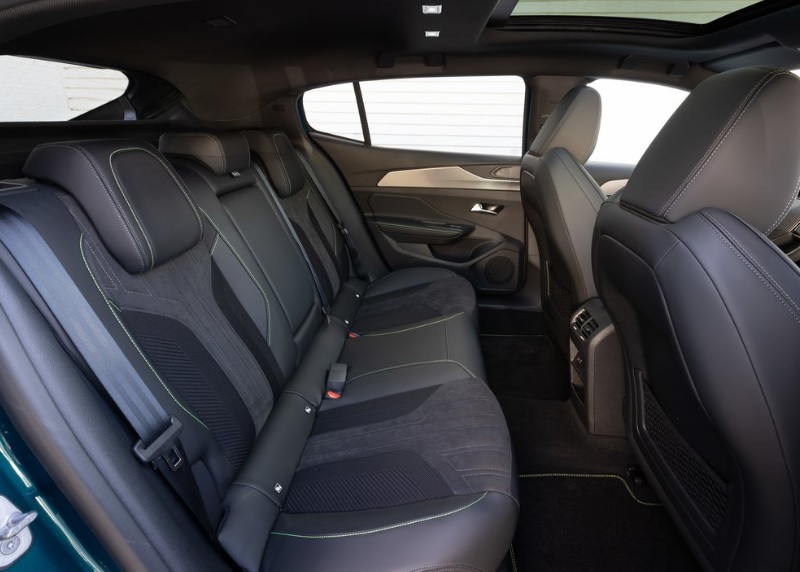 2026 Peugeot 408 SUV 1.2 Hybrid (145 HP) GT eDCS6 Özellikleri - arabavs.com