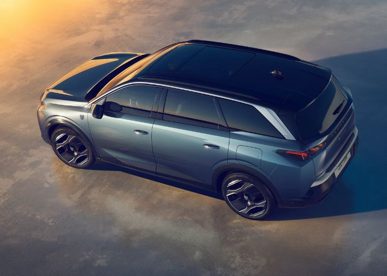 2026 Peugeot 5008 SUV 1.2 Hybrid (145 HP) Allure eDCS Özellikleri - arabavs.com