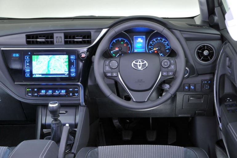 2018 Toyota Auris Hatchback 5 Kapı 1.6 (132 HP) Active Manuel Özellikleri - arabavs.com