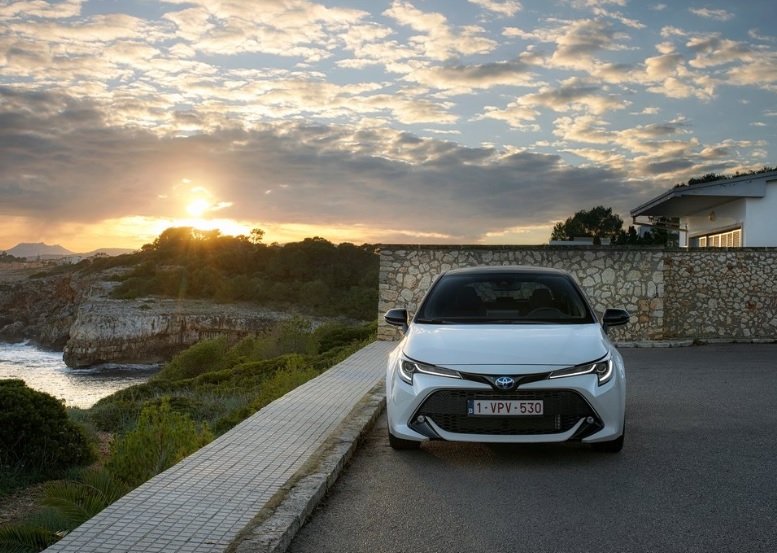 2022 Toyota Corolla HB Hatchback 5 Kapı 1.2 Turbo (116 HP) Flame Multidrive S Özellikleri - arabavs.com