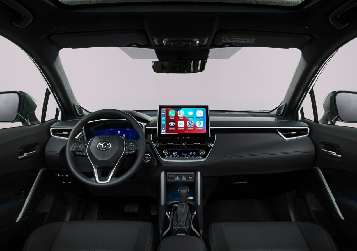 2023 Toyota Corolla Cross SUV 1.8 Hybrid (140 HP) Passion e-CVT Özellikleri - arabavs.com