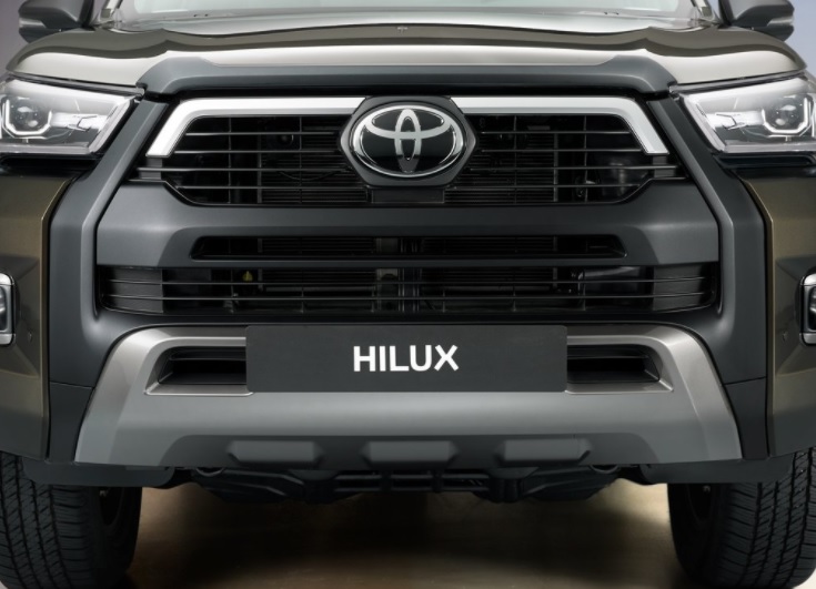 2022 Toyota Hilux Pick Up 2.4 (150 HP) Adventure AT Özellikleri - arabavs.com