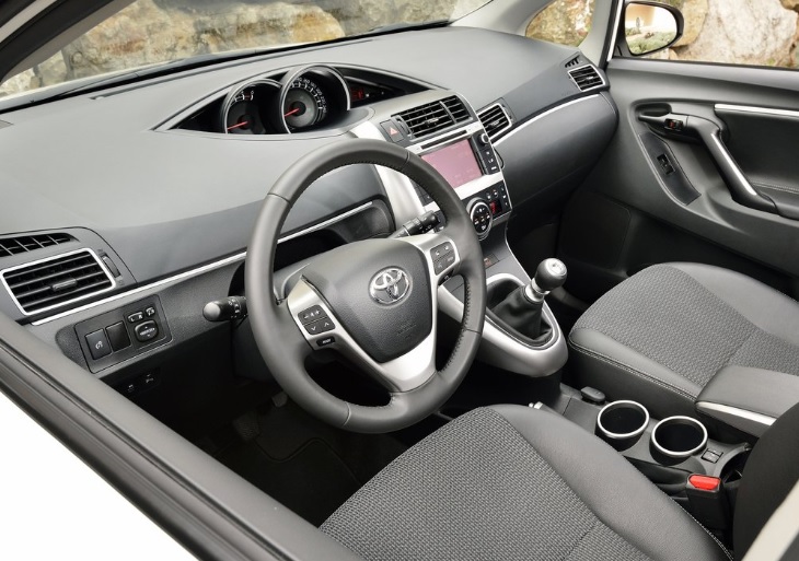 2017 Toyota Verso Mpv 1.6D 4D (112 HP) Advance Manuel Özellikleri - arabavs.com