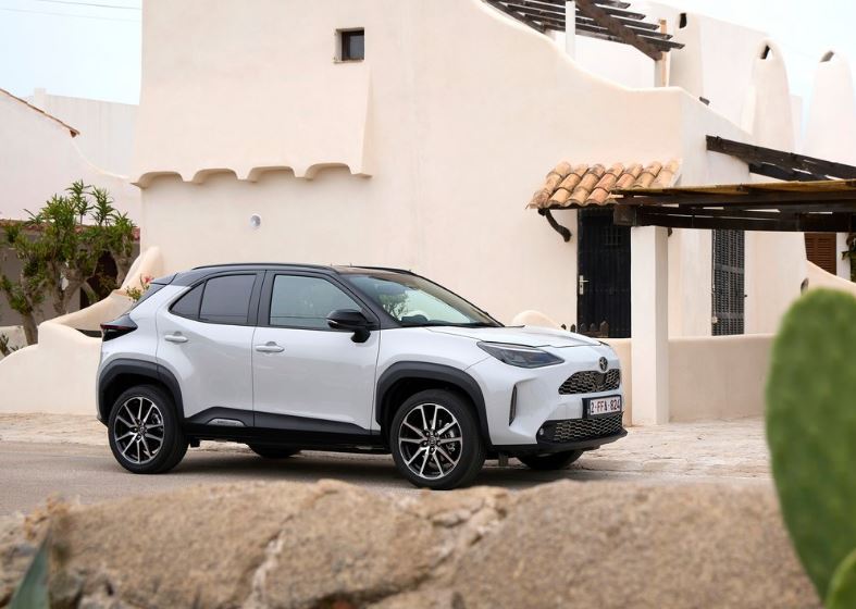 2024 Toyota Yaris Cross 1.5 Hybrid 116 HP Flame X-Pack e-CVT Teknik Özellikleri, Yakıt Tüketimi