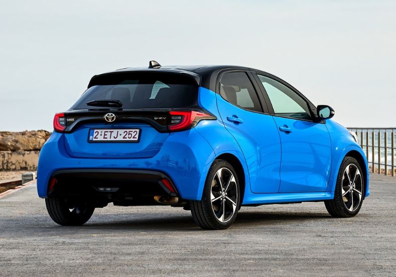 2024 Toyota Yaris Hatchback 5 Kapı 1.5 Hibrit (130 HP) Passion X-Pack e-CVT Özellikleri - arabavs.com