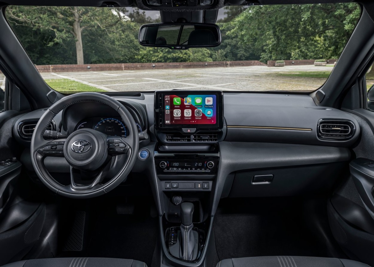 2022 Toyota Yaris Cross SUV 1.5 (125 HP) Dream X-Pack Multidrive S Özellikleri - arabavs.com