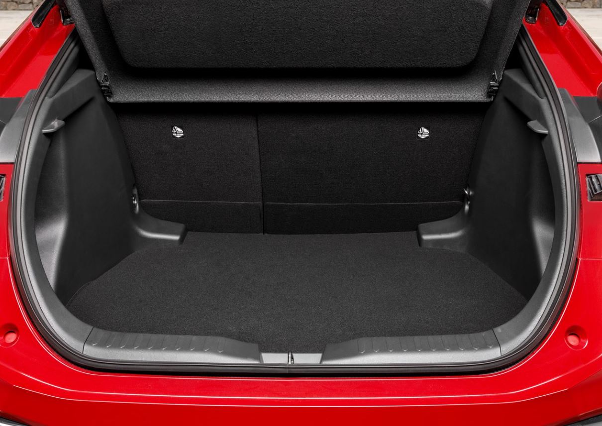 2026 Toyota C-HR Crossover 1.8 Hybrid (95 HP) Passion e-CVT Özellikleri - arabavs.com