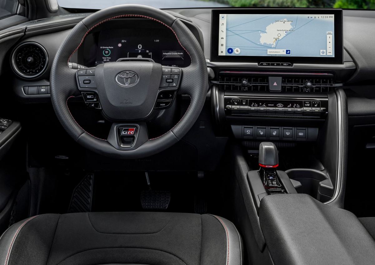 2026 Toyota C-HR Crossover 1.8 Hybrid (95 HP) Passion e-CVT Özellikleri - arabavs.com