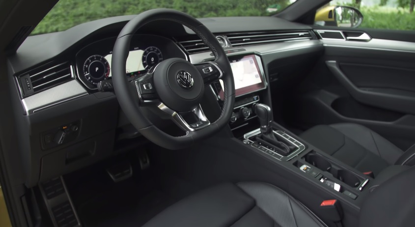 2017 Volkswagen Arteon 2.0 TDI Elegance Karşılaştırması