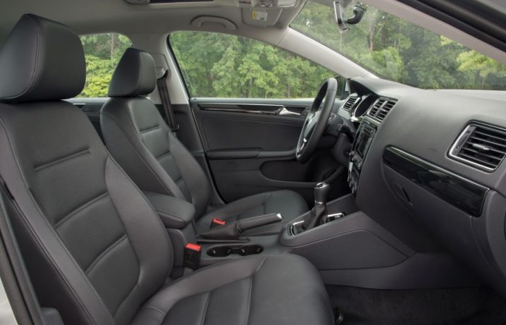 2015 Volkswagen Jetta Sedan 1.6 TDI (105 HP) Comfortline Manuel Özellikleri - arabavs.com