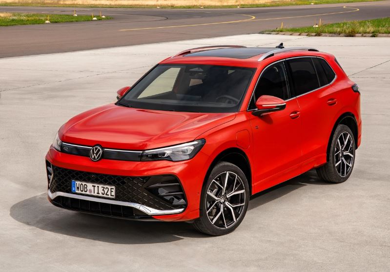 2026 Volkswagen Tiguan SUV 1.5 eTSI (150 HP) Elegance DSG Özellikleri - arabavs.com