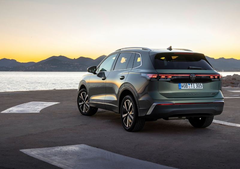 2026 Volkswagen Tiguan SUV 1.5 eTSI (150 HP) Elegance DSG Özellikleri - arabavs.com