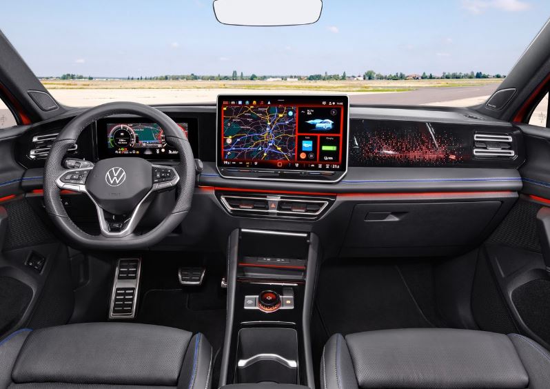 2026 Volkswagen Tiguan SUV 1.5 eTSI (150 HP) Elegance DSG Özellikleri - arabavs.com