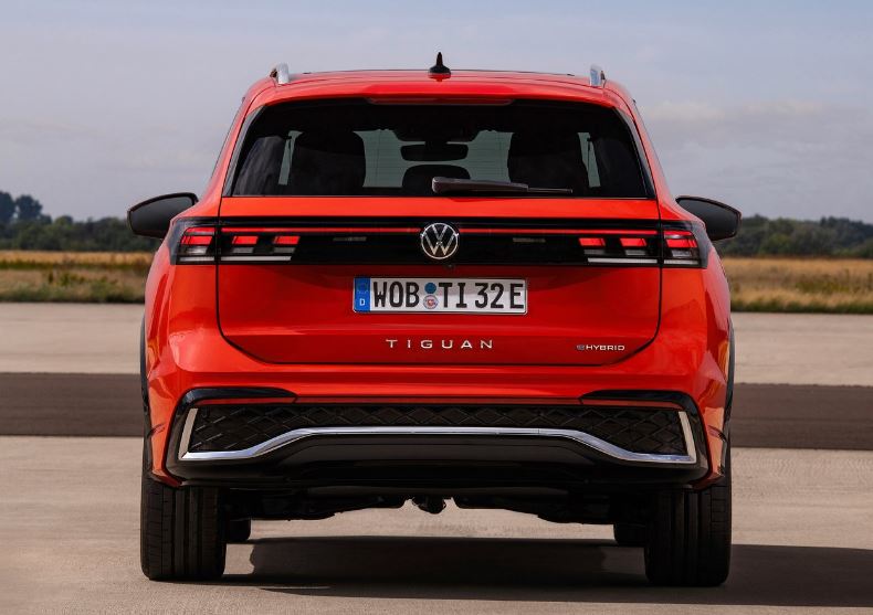 2025 Volkswagen Tiguan SUV 1.5 eTSI (150 HP) Life DSG Özellikleri - arabavs.com