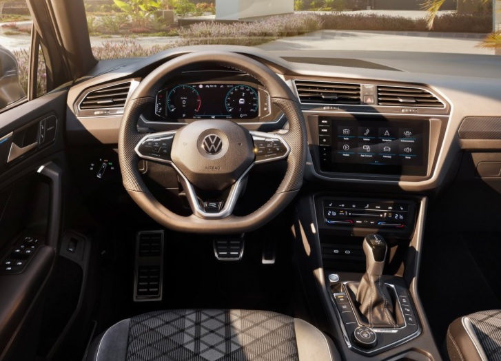 2023 Volkswagen Tiguan SUV 1.5 TSI (150 HP) R-Line DSG Özellikleri - arabavs.com
